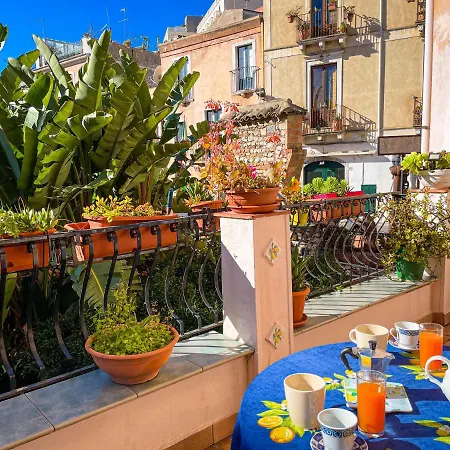 Porta Messina Terrace Taormina
