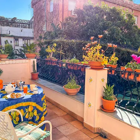 Porta Messina Terrace Apartment Taormina