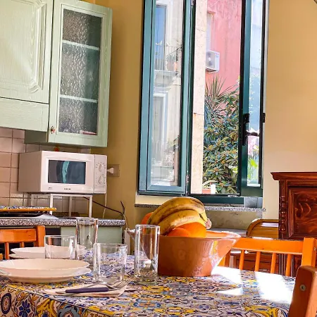 Porta Messina Terrace Apartament *